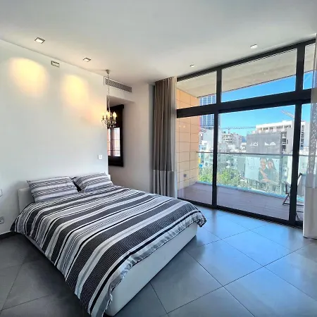 Apartment 3 Double Bedroom