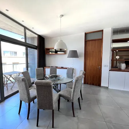 3 Double Bedroom Apartment *